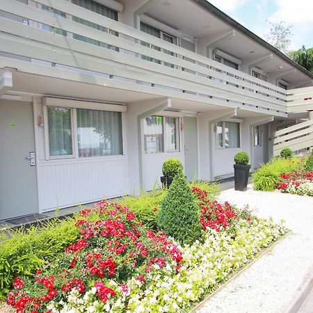 Hotel Campanile Montesson - Le Vésinet Exterior foto
